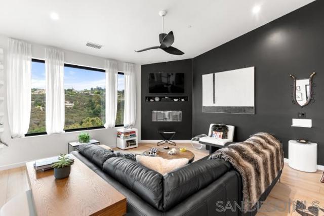 1615 Vista Del Lago, Fallbrook CA: https://media.crmls.org/mediaz/1c465d4a-7604-48ab-87cd-eda0d33b9334.jpg