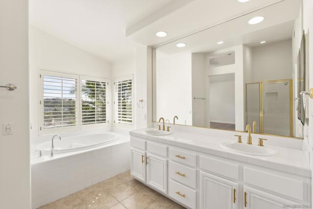 Image 30 of 48 For 6927 Wildrose Ter