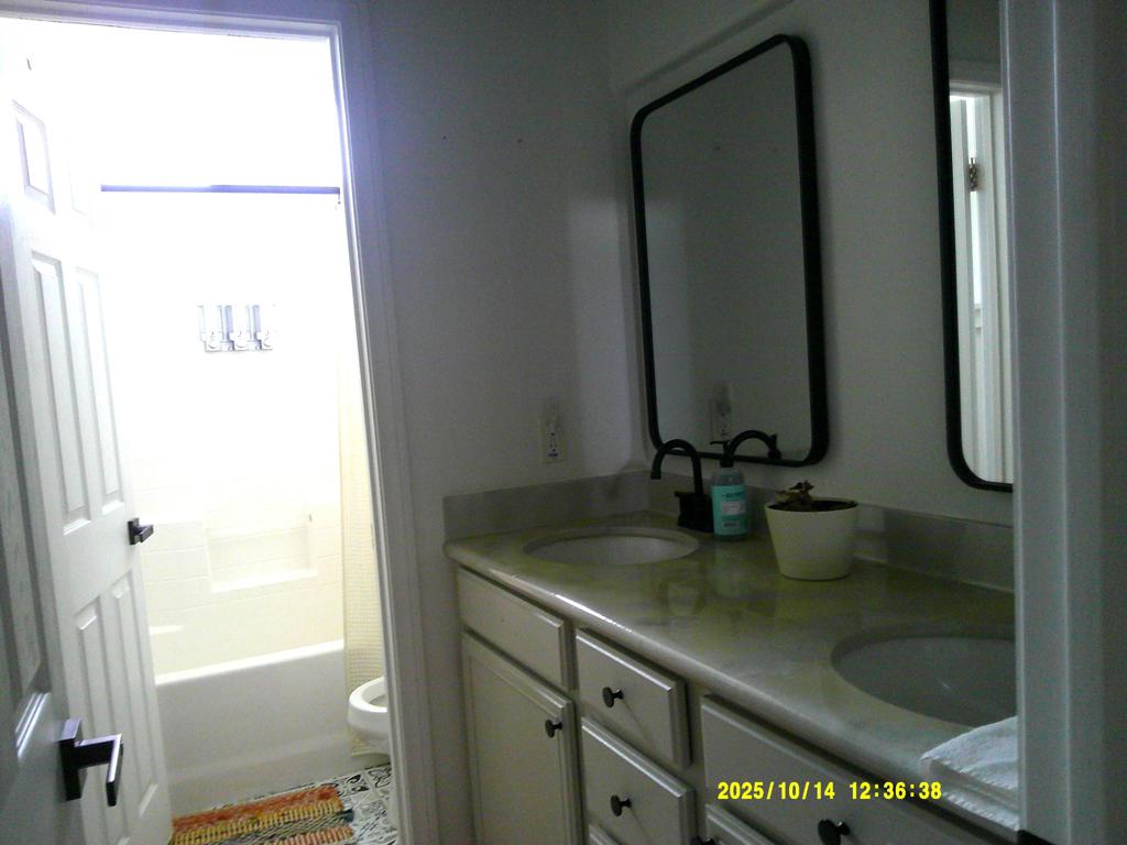 MLS #219137311DA image #12