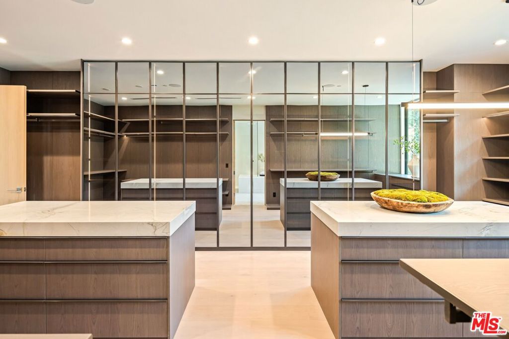 MLS #26847857 image #58