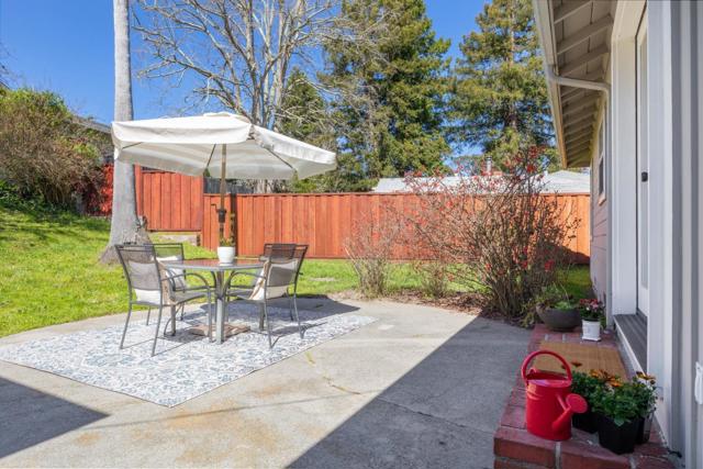 101 El Sereno Drive, Scotts Valley CA: https://media.crmls.org/mediaz/1c47ac27-602e-4d9b-8119-c732b45ec594.jpg