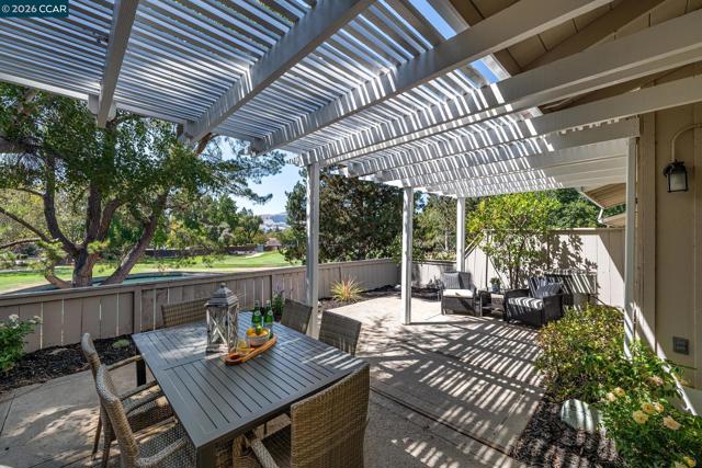 Image 33 of 37 For 2137 Presidio Ct