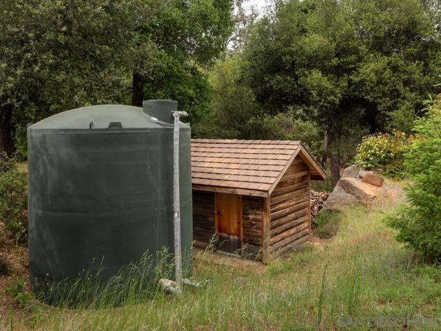 1068 W Incense Cedar Road, Julian CA: https://media.crmls.org/mediaz/1c48e38a-f276-4aed-a114-d04590c08ea6.jpg