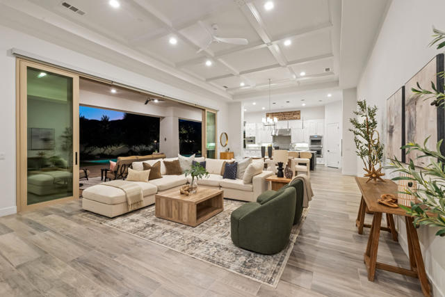 81350 Merv Griffin Way, La Quinta CA: https://media.crmls.org/mediaz/1c4abd84-e51f-4e65-9c67-f046ea0e3c9e.jpg