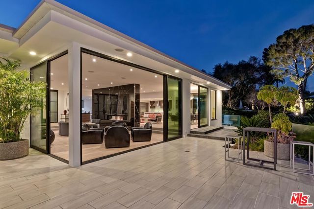 Drew Fenton | 920 Linda Flora Drive Los Angeles CA | MLS: 7630035