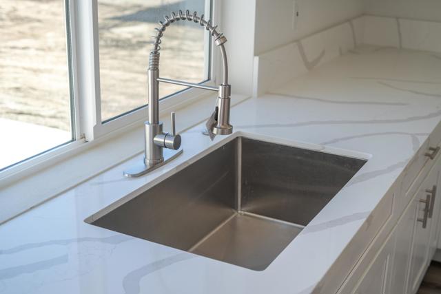 2864 Vista Avenue, Thermal CA: https://media.crmls.org/mediaz/1c4b11c0-0e08-4cfb-b615-d5fa307e7ac6.jpg