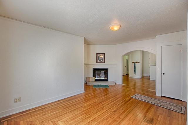 144 Van Ness Avenue, Santa Cruz CA: https://media.crmls.org/mediaz/1c4b4ef6-0b71-442f-a4ab-c51fdeee7bb3.jpg