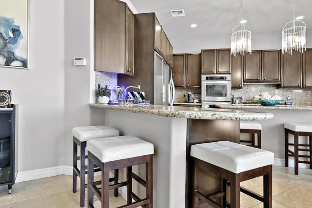 48275 Vista Calico, La Quinta CA: https://media.crmls.org/mediaz/1c4b78a2-9f9f-4374-8fb3-61bc6ae07c9b.jpg