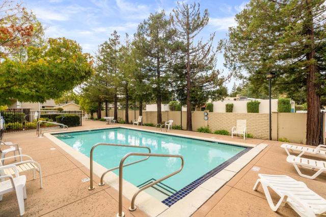 Image 29 of 42 For 576 Parr Avenue 1