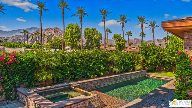 50385 Via Amante, La Quinta CA: https://media.crmls.org/mediaz/1c4bbacd-765b-434d-b7f7-e5f9215a414e.jpg