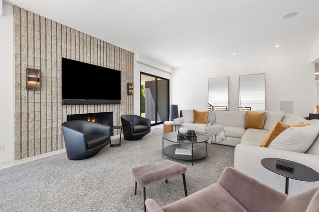 133 Columbia Drive, Rancho Mirage CA: https://media.crmls.org/mediaz/1c4d903d-5171-4f95-b919-d9d0bc3adbe7.jpg