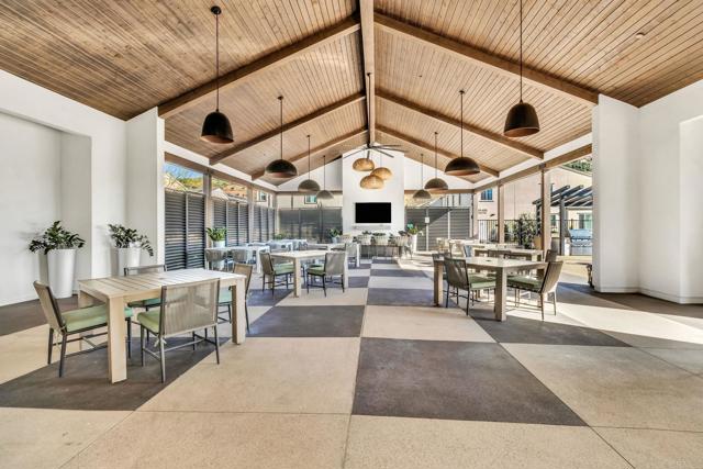 Detail Gallery Image 24 of 52 For 35182 Orchard Trl, Fallbrook,  CA 92028 - 4 Beds | 3 Baths