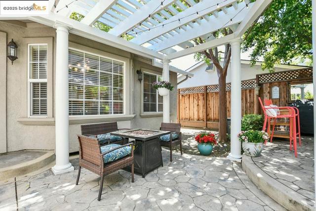 197 Branbury Dr, Campbell CA: https://media.crmls.org/mediaz/1c4e521d-314b-40a3-84fa-dbf16acbfe17.jpg
