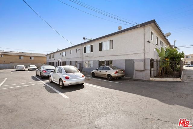 819 West Imperial Highway photo 15
