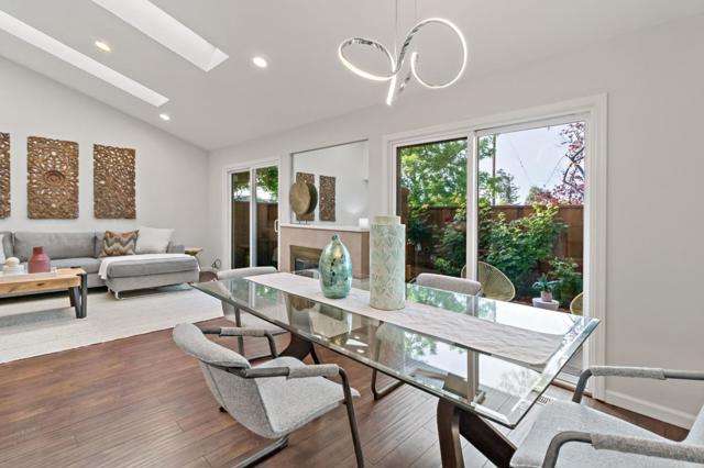 20179 Northwest Square, Cupertino CA: https://media.crmls.org/mediaz/1c4ed3fa-4d48-45c8-acb1-d1b714312543.jpg