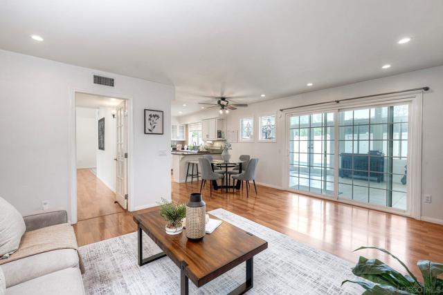 13791 Via Tres Vista, San Diego CA: https://media.crmls.org/mediaz/1c4f3e69-7bb6-4b90-965e-8befa69ecaee.jpg