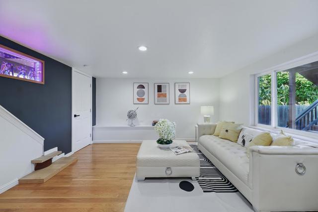114 Garden Lane, Daly City CA: https://media.crmls.org/mediaz/1c5056f8-51bf-4b5c-aff6-e282cf33bcc4.jpg