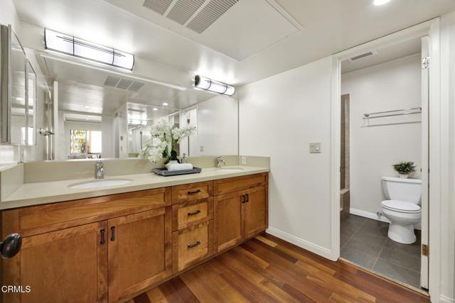 1127 E Del Mar Avenue, Pasadena CA: https://media.crmls.org/mediaz/1c534826-14cb-4625-a375-219496e49028.jpg