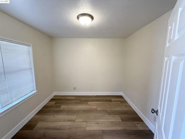 257 Smalley Ave, Hayward CA: https://media.crmls.org/mediaz/1c543a3c-e553-4ad6-a5b6-13c0e733e6ac.jpg