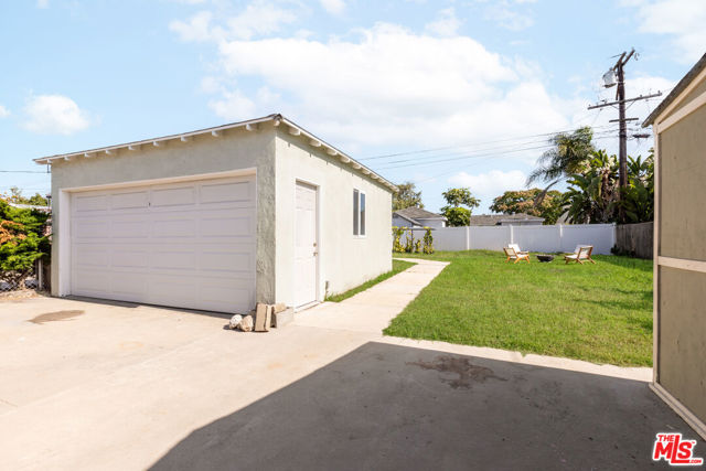 2722 Marine Avenue, Gardena CA: https://media.crmls.org/mediaz/1c55236b-4f4b-4931-ad2e-241087071d5b.jpg
