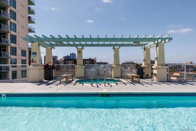 850 Beech St, San Diego CA: https://media.crmls.org/mediaz/1c559040-f23b-4c38-b0f1-661681b5b6b9.jpg