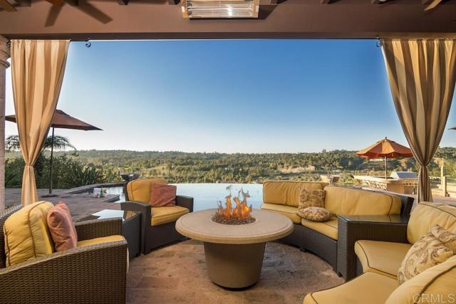 Detail Gallery Image 1 of 22 For 16934 Circa Del Norte, Rancho Santa Fe,  CA 92067 - 4 Beds | 4/1 Baths