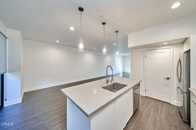 Detail Gallery Image 19 of 42 For 4201 Pennsylvania Ave #C2,  Glendale,  CA 91214 - 4 Beds | 4 Baths