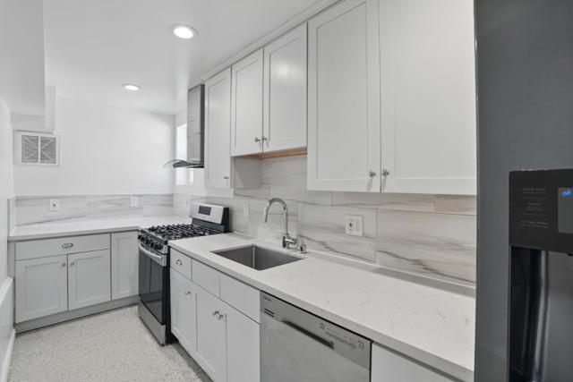 2408 Bartlett Street, Oakland CA: https://media.crmls.org/mediaz/1c56e769-abb5-403f-9189-153fb68b2145.jpg