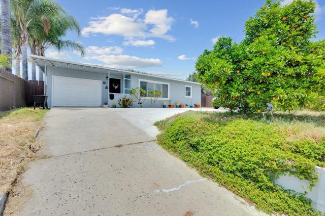 962 Wilson Avenue, El Cajon CA: https://media.crmls.org/mediaz/1c56e932-ede6-4ece-b5b9-529de11f8bb5.jpg