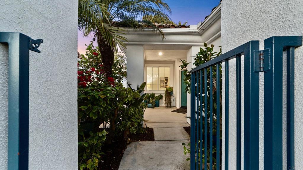 4888 Thebes - photo 2