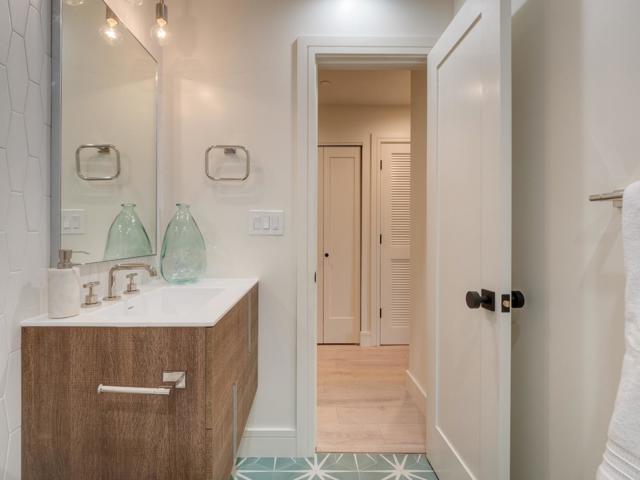 685 High Street, Palo Alto CA: https://media.crmls.org/mediaz/1c57f220-0145-4bd1-b6ba-55b4708caa15.jpg