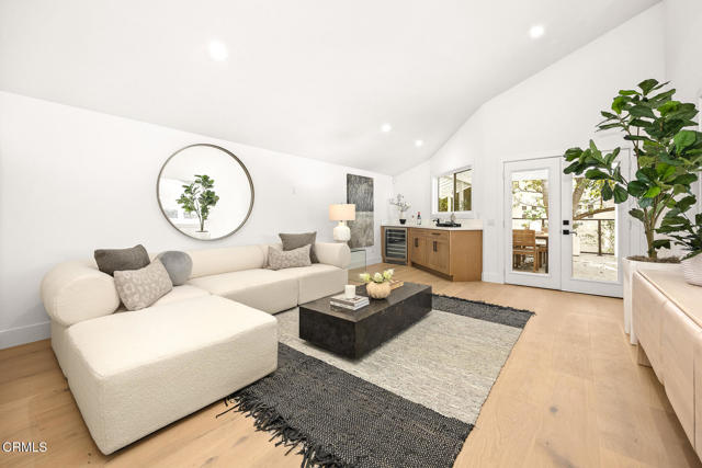 Detail Gallery Image 4 of 74 For 1231 Blair Ave, South Pasadena,  CA 91030 - 5 Beds | 2/2 Baths