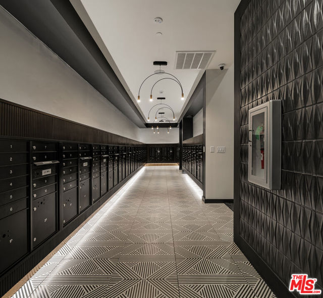 250 E Broadway, Long Beach CA: https://media.crmls.org/mediaz/1c580800-5688-4f79-9e85-4807ab9d38d7.jpg