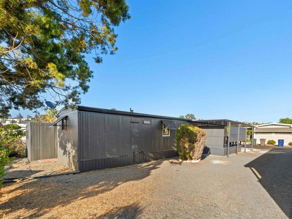 2907 Santa Fe Avenue - photo 17