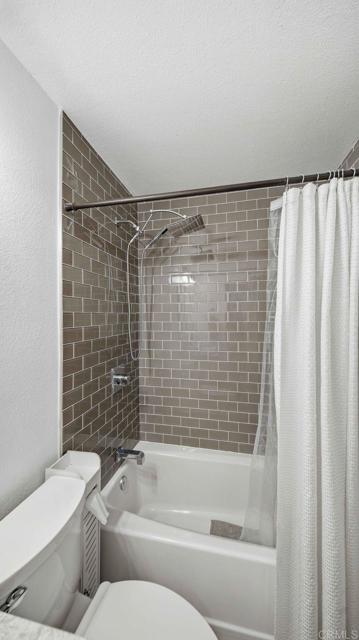 Detail Gallery Image 24 of 32 For 2956 C St #15,  San Diego,  CA 92102 - 2 Beds | 1/1 Baths