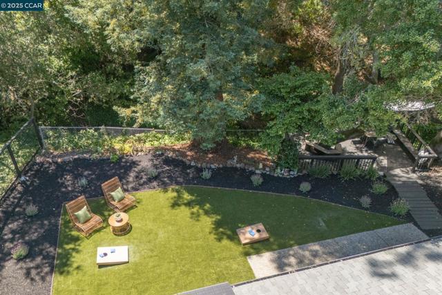 148 Draeger Drive, Moraga CA: https://media.crmls.org/mediaz/1c5988d4-6f6e-4576-9d4a-82df34c04084.jpg