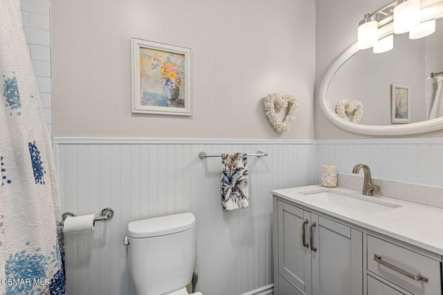 364 Longwood Court, Thousand Oaks CA: https://media.crmls.org/mediaz/1c59a376-adba-4790-a66f-5f783bcbb5a9.jpg