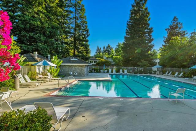 213 Yarborough Lane, Redwood City CA: https://media.crmls.org/mediaz/1c5d0d05-8365-44ad-8881-a421e21b2fd4.jpg