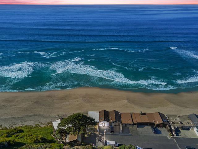 476 Oceanview Drive, La Selva Beach CA: https://media.crmls.org/mediaz/1c5d159a-608b-4a0a-b71c-59c48ea547a5.jpg