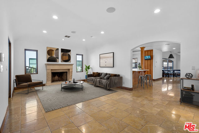 14710 Greenleaf Street, Sherman Oaks CA: https://media.crmls.org/mediaz/1c5d5bf7-4305-4bf0-b676-15d5c2aa2920.jpg