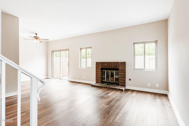2321 Pima Lane, Ventura CA: https://media.crmls.org/mediaz/1c5e80ec-84e9-431c-8008-90089aff39a7.jpg