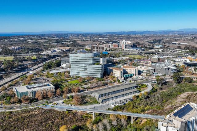 3550 Lebon Dr, San Diego CA: https://media.crmls.org/mediaz/1c5f93f5-889b-4ad6-b6cd-16e643ea8b27.jpg