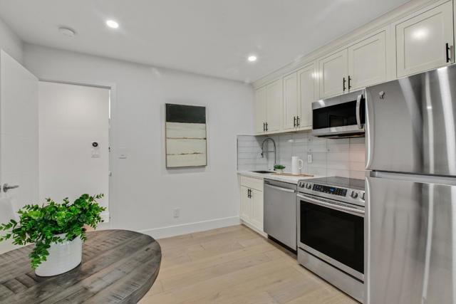 104 Oak Park Drive, Los Gatos CA: https://media.crmls.org/mediaz/1c5fc986-7c9e-4248-bdcf-42e96c181bf7.jpg