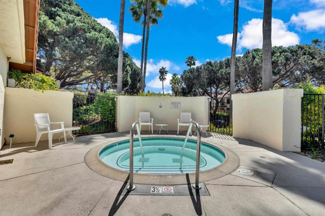 4040 Porte La Paz, San Diego CA: https://media.crmls.org/mediaz/1c5fc9b2-e5f5-4126-b356-6a3c383f7e15.jpg