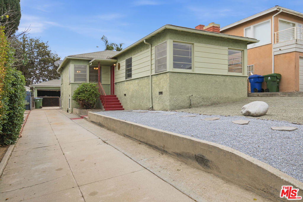 4204 W 59th Street — image 1