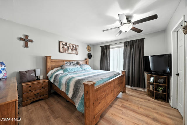 241 Cottonwood Lane, Fillmore CA: https://media.crmls.org/mediaz/1c610db8-7757-43d4-b149-ffd98028a6a6.jpg