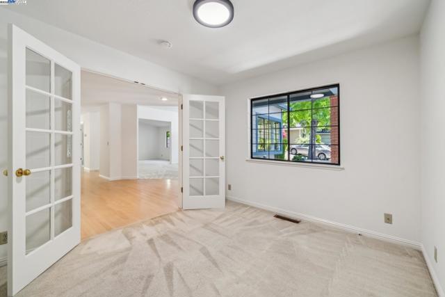208 Heritage Ln, Pleasanton CA: https://media.crmls.org/mediaz/1c61f387-be97-4df3-8063-aedb5823d7db.jpg