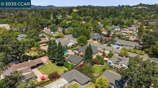 221 El Sobrante Dr, Danville CA: https://media.crmls.org/mediaz/1c62f56b-83e6-44e1-a97a-dc480c6891e0.jpg