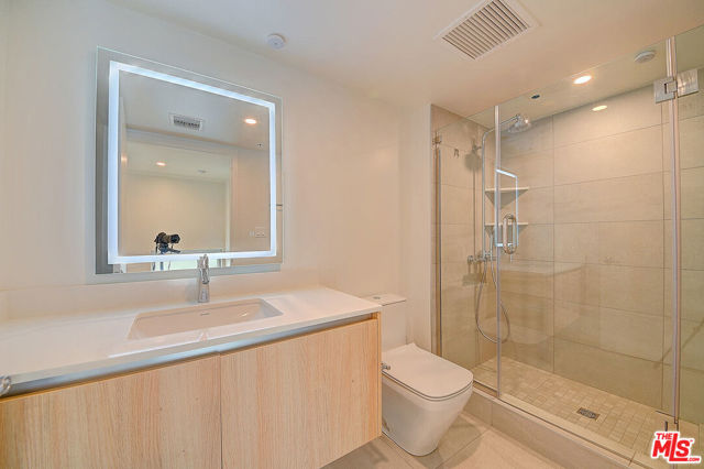 200 W Ocean Boulevard, Long Beach CA: https://media.crmls.org/mediaz/1c631bc5-a31c-497e-bf27-5be2d679883e.jpg