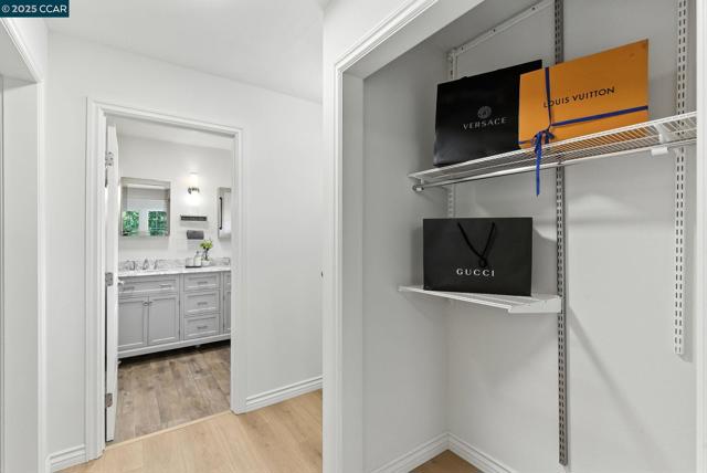 122 Stein Way, Orinda CA: https://media.crmls.org/mediaz/1c63e8c3-e416-4fb0-a734-87e9064588b0.jpg